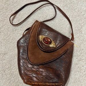 Chic Brown Crocodile Pattern Shoulder Bag